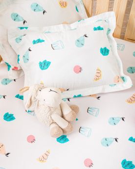 ItsyBoo-COT SHEET AND PILLOW - SMOOTHIE PRINT