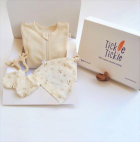 Tickle Tickle - Lil Vanilla Organic Baby Gift Hamper