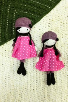 Plumtales-Handmade Amigurumi Sara - The Doll